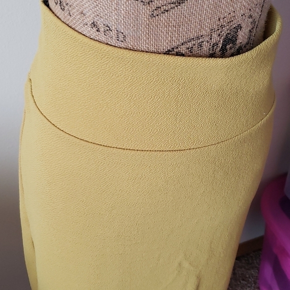 3xl solid mustard lularoe cassie. Nwt - Picture 2 of 3